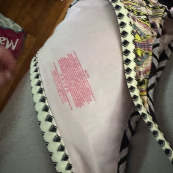 Colorful Geometric Bikini bottoms - Picture 2 of 4